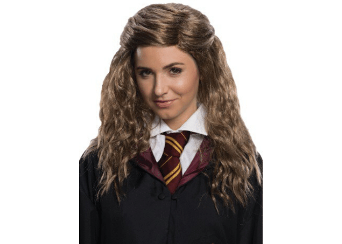woman in hermione wig